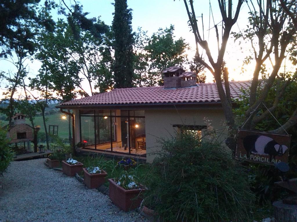 Agriturismo La Terra Valiano Εξωτερικό φωτογραφία